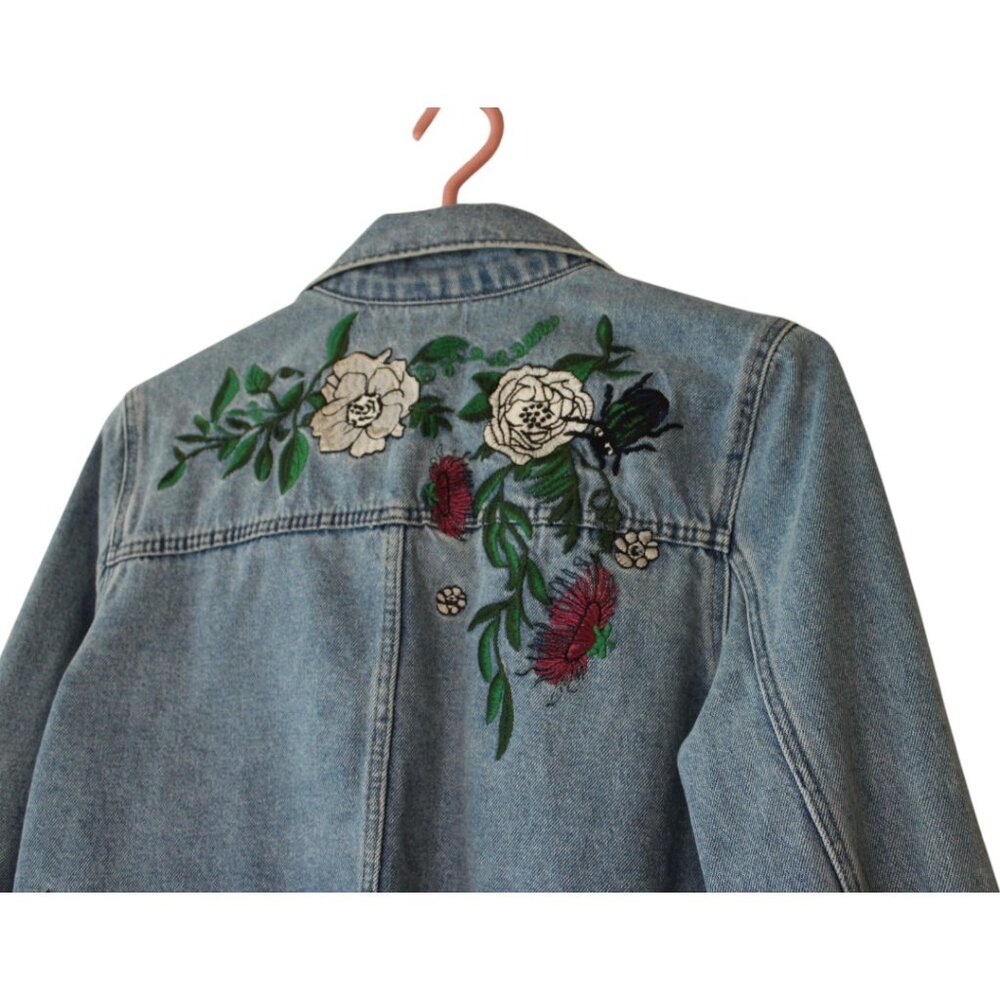 H&M x Coachella Embroidered Denim Jacket Size 10 Distressed Floral d225